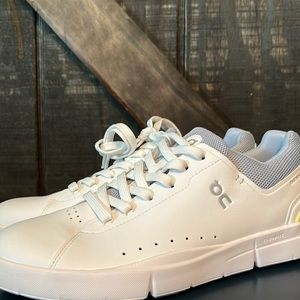 oncloud roger edition shoes